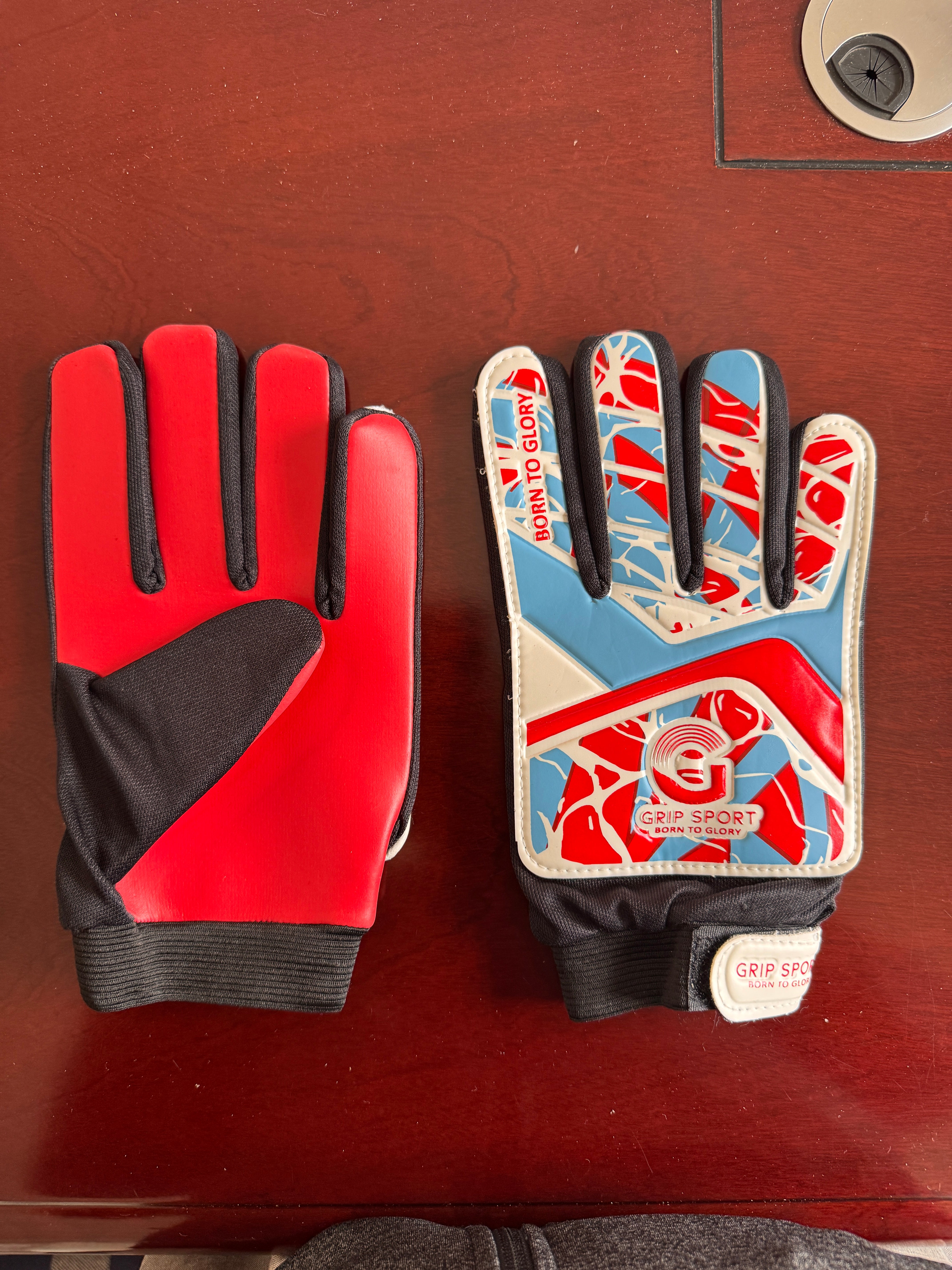 Grip Kids Goalkeeper Gloves (SPIDER)