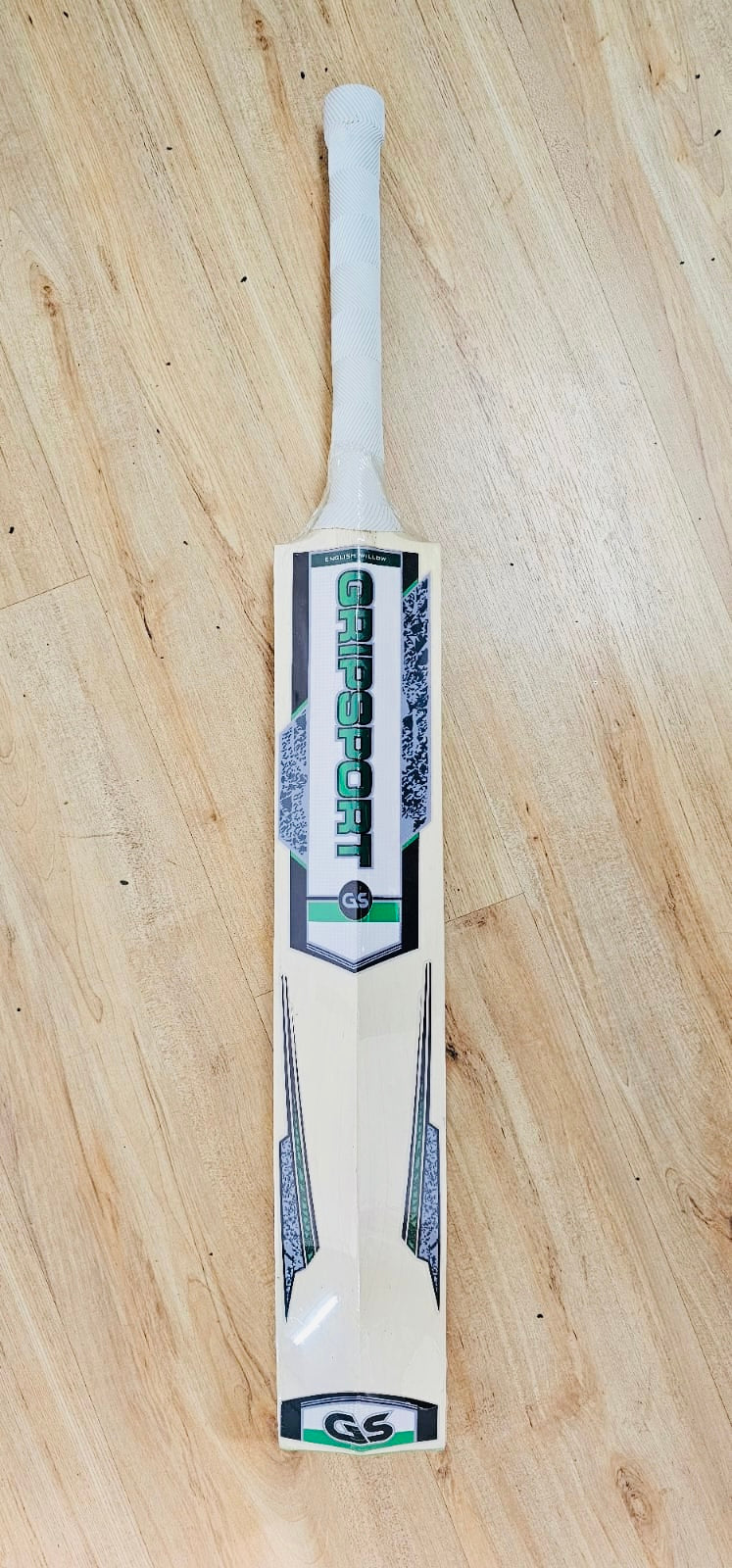 GS GREEN MACHINE INDOOR CRICKET BAT